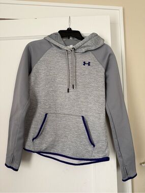 Women’s Under Armour Grey Pullover Hoodie with Purple Trim Size S